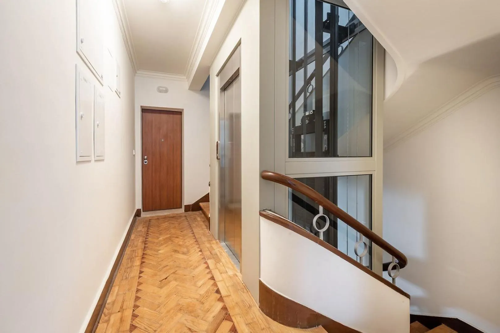 Guestready - Elegant Getaway In Estrela Apartment Lisbon